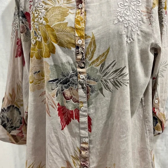 T3-Vintage Goa Grey Lilac Button Down Embroidered Blouse- NWT Size M - Picture 2 of 8
